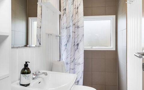 Hannelise - 30Km from the Sea: Design Intérieur, Luminaire Plomberie, Salle De Bains, Mur, Sol, Sol, Évier, Toilette, Robinet, Éclairage