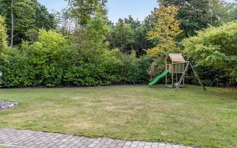 Hannelise - 30Km from the Sea: Herbe, Arbuste, Jardin, Lot Terre, Pelouse, Ombre, Aménagement Paysager, Arrière-Cour, Parc