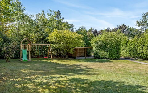 Hannelise - 30Km from the Sea: Herbe, Arbuste, Jardin, Lot Terre, Pelouse, Ombre, Arrière-Cour, Aménagement Paysager, Cour, Parc