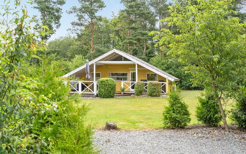Hannelise - 30Km from the Sea: Herbe, Prairie, Paysage, Écorégion, Plaine, Communauté Des Plantes, Lot Terre, Mobilier De Jardin, Prairie, Formations Arbustives