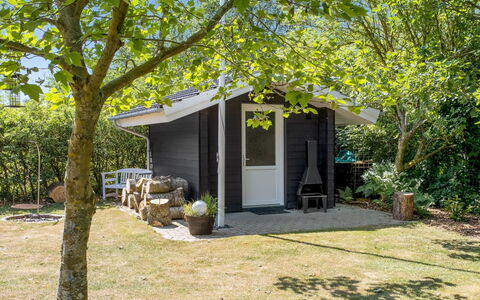 Gylla - 12Km from the Sea: Meubles, Design Intérieur, Sol, Bois, Sol, Plafond, Parquet, Chaise, Table, Éclairage