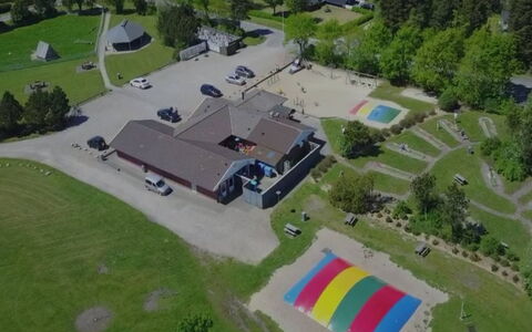 Prohor - 10.5Km from the Sea: Toit, Maison, Domicile, Chalet, Porte, Siding, Plate-Forme, Porche, Planche, Dur