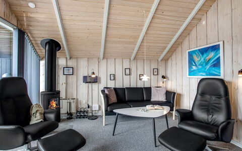 Tecla - 12Km from the Sea: Meubles, Design Intérieur, Plafond, Domicile, Salon, Luminaire, Pièce, Chaise, Canapé, Grenier