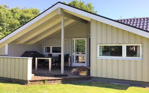 Torben - 10Km from the Sea: Maison, Domicile, Toit, Chalet, Biens, Aménagement Paysager, Batiments Jardin, Siding, Ferme