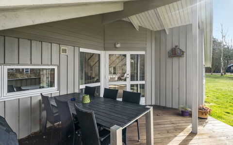 Torben - 10Km from the Sea: Maison, Domicile, Toit, Chalet, Biens, Aménagement Paysager, Batiments Jardin, Siding, Ferme
