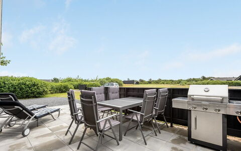 Harth - 700M to the Fjord: Maison, Domicile, Toit, Chalet, Biens, Aménagement Paysager, Batiments Jardin, Siding, Ferme