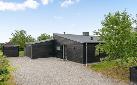 Weike - 950M to the Fjord: Toit, Maison, Domicile, Chalet, Porte, Siding, Plate-Forme, Porche, Planche, Dur