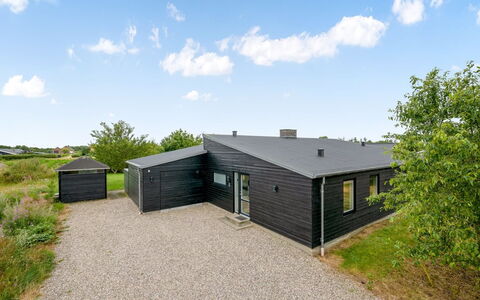 Weike - 950M to the Fjord: Toit, Maison, Domicile, Chalet, Porte, Siding, Plate-Forme, Porche, Planche, Dur