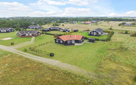 Arnger - 300M to the Fjord: Bois, Toit, Architecture, Domicile, Maison, Chalet, Siding, Dur, Pente, Biens