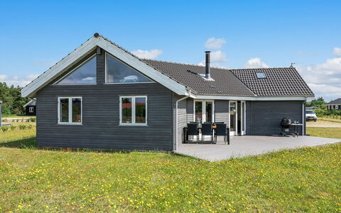 Karmen - 300M to the Fjord: Maison, Toit, Domicile, Chalet, Cabanon, Batiments Jardin, Siding, Cour, Cabane En Rondins, Cabane