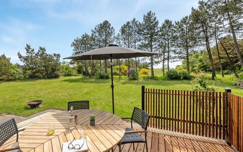 Cornelia - 100M to the Fjord: Bois, Toit, Architecture, Domicile, Maison, Chalet, Siding, Dur, Pente, Biens