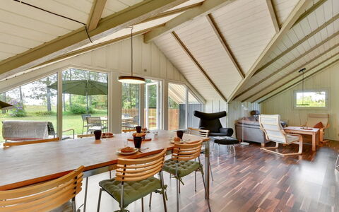 Cornelia - 100M to the Fjord: Bois, Toit, Architecture, Domicile, Maison, Chalet, Siding, Dur, Pente, Biens