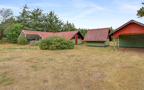 Ingwin - 250M to the Fjord: Bois, Tache De Bois, Planche, Dur, Chalet, Plate-Forme, Siding, Ombre, Parquet, Batiments Jardin