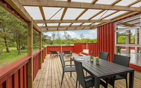 Halla - 200M to the Fjord: Meubles, Design Intérieur, Sol, Bois, Sol, Plafond, Parquet, Chaise, Table, Éclairage