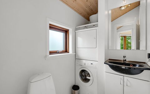Reiner - 300M to the Fjord: Maison, Domicile, Zone Résidentielle, Toit, Chalet, Lot Terre, Biens, Cour, Jardin, Siding