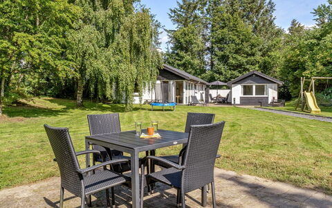 Naumka - 200M to the Fjord: Maison, Domicile, Toit, Chalet, Biens, Aménagement Paysager, Batiments Jardin, Siding, Ferme