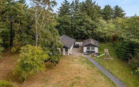 Naumka - 200M to the Fjord: Maison, Paysage, Domicile, Toit, Zone Rurale, Lot Terre, Chalet, Biens, Jardin, Aménagement Paysager