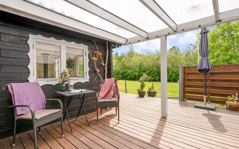 Staffan - 200M to the Fjord: Meubles, Design Intérieur, Sol, Bois, Sol, Plafond, Parquet, Chaise, Table, Éclairage