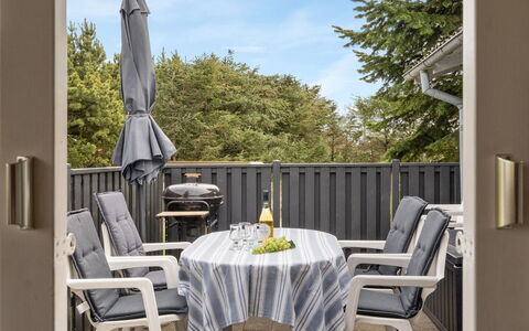 Hope - 350M to the Fjord: Maison, Toit, Domicile, Chalet, Cabanon, Batiments Jardin, Siding, Cour, Cabane En Rondins, Cabane