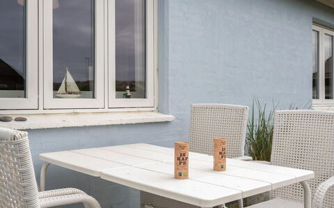 Fransiska - from the Sea: Meubles, Design Intérieur, Sol, Bois, Sol, Plafond, Parquet, Chaise, Table, Éclairage