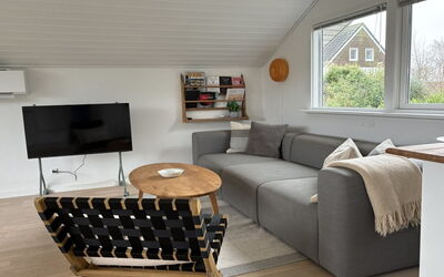 Joannes - 200M from the Sea