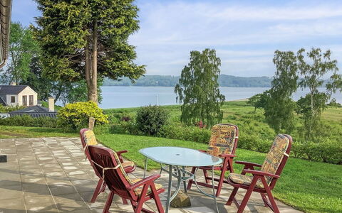 Launo - 150M to the Fjord: Bois, Tache De Bois, Planche, Dur, Chalet, Plate-Forme, Siding, Ombre, Parquet, Batiments Jardin
