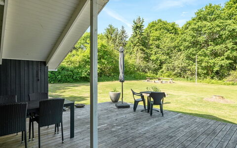 Yngve - 56.5Km from the Sea: Maison, Domicile, Toit, Chalet, Biens, Aménagement Paysager, Batiments Jardin, Siding, Ferme