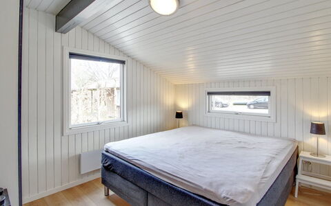 Hariette: Bois, Plafond, Chambre, Literie, Drap De Lit, Lit, Cadre De Lit, Gelé, Dur, L'Hiver