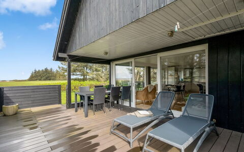 Aleida - 100M to the Fjord: Meubles, Design Intérieur, Sol, Bois, Sol, Plafond, Parquet, Chaise, Table, Éclairage