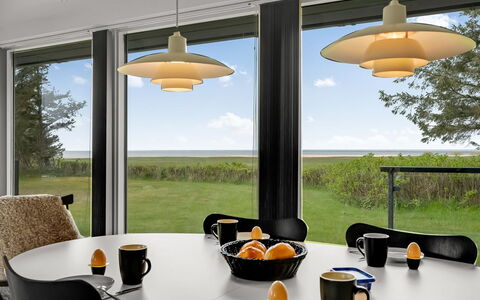 Aleida - 100M to the Fjord: Meubles, Design Intérieur, Sol, Bois, Sol, Plafond, Parquet, Chaise, Table, Éclairage