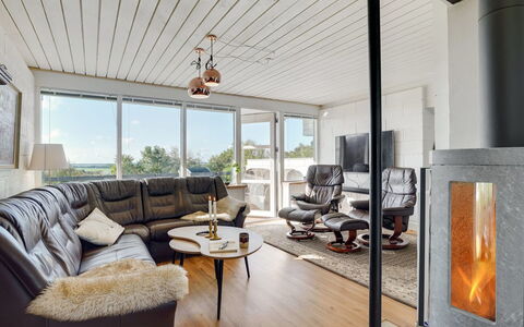 Tomine - 500M to the Fjord: Architecture, Toit, Domicile, Composite, Daylighting, Siding, Allée
