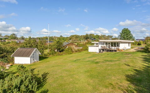 Tomine - 500M to the Fjord: Architecture, Toit, Domicile, Composite, Daylighting, Siding, Allée