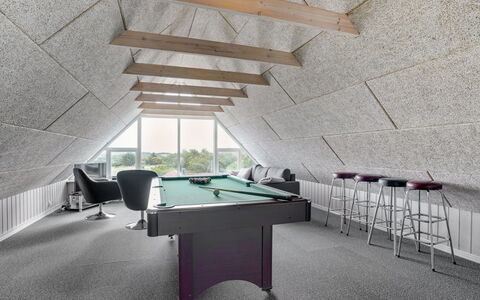 Dagne - 400M to the Fjord: Architecture, Toit, Domicile, Composite, Daylighting, Siding, Allée