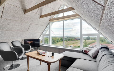 Dagne - 400M to the Fjord: Architecture, Toit, Domicile, Composite, Daylighting, Siding, Allée