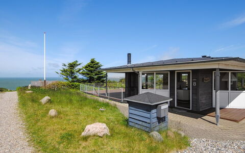 Ginny - 300M to the Fjord: Lot Terre, Chalet, Porte, Couverture De Sol, Porche, Cour, Batiments Jardin, Siding, Structure En Plein Air, Passerelle