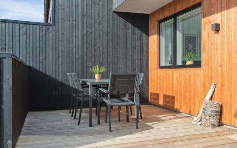 Kasper - 1.8Km from the Sea: Bois, Toit, Architecture, Domicile, Maison, Chalet, Siding, Dur, Pente, Biens
