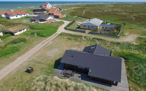 Tecumseh - 150M from the Sea: Maison, Toit, Domicile, Chalet, Lot Terre, Plaine, Zone Rurale, Village, Cabane, Biens