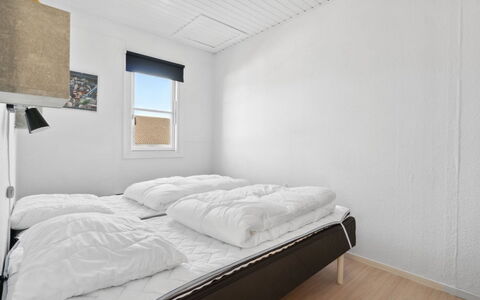 Hermanda - 100M to the Fjord: Mur, Bois, Chambre, Lit, Sol, Literie, Drap De Lit, Sol, Plafond, Cadre De Lit