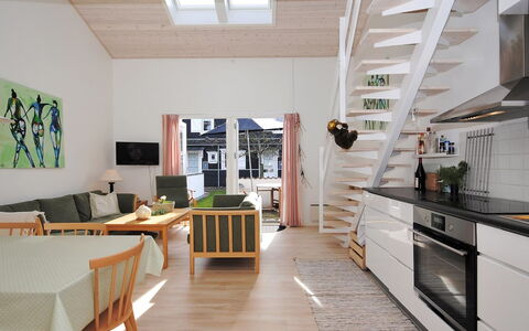 Benta - 150M to the Fjord: Sol, Design Intérieur, Meubles, Sol, Parquet, Bois, Plafond, Revêtement De Sol Stratifié, Pièce, Salon
