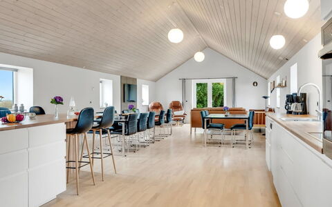 Folkar - 3Km to the Fjord: Bois, Toit, Maison, Chalet, Porte, Domicile, Siding, Lot Terre, Batiments Jardin, Cabanon