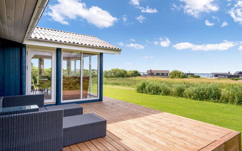 Titta - 150M to the Fjord: Maison, Toit, Domicile, Chalet, Cabanon, Batiments Jardin, Siding, Cour, Cabane En Rondins, Cabane