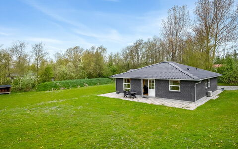 Veijo - 400M to the Fjord: Herbe, Toit, Maison, Chalet, Lot Terre, Domicile, Pelouse, Jardin, Ferme, Batiments Jardin