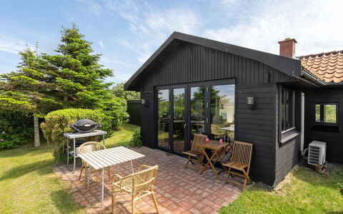 Lok - 90M to the Fjord: Bois, Toit, Architecture, Domicile, Maison, Chalet, Siding, Dur, Pente, Biens