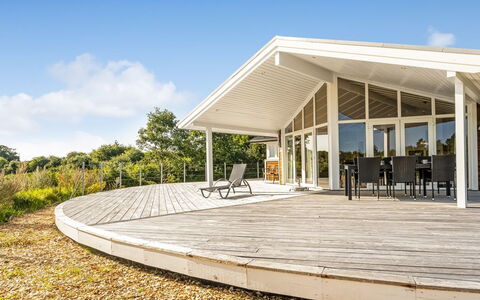 Eljas - 200M to the Fjord: Meubles, Design Intérieur, Sol, Bois, Sol, Plafond, Parquet, Chaise, Table, Éclairage
