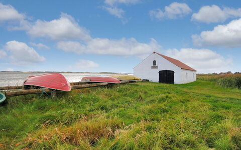 Kaleva - 200M to the Fjord: Herbe, Prairie, Écorégion, Lot Terre, Zone Rurale, Plaine, Nuage, Chalet, Grange, Prairie
