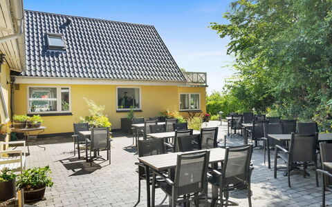 Rina - 30M to the Fjord: Toit, Maison, Lot Terre, Domicile, Chalet, Biens, Batiments Jardin, Ombre, Cabane En Rondins, Aménagement Paysager