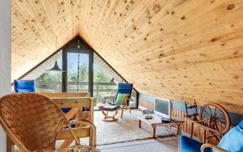 Paale - 200M to the Fjord: Meubles, Design Intérieur, Sol, Bois, Sol, Plafond, Parquet, Chaise, Table, Éclairage