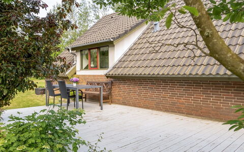 Paale - 200M to the Fjord: Meubles, Design Intérieur, Sol, Bois, Sol, Plafond, Parquet, Chaise, Table, Éclairage