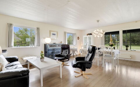 Mikkeline - 400M to the Fjord: Bois, Toit, Architecture, Domicile, Maison, Chalet, Siding, Dur, Pente, Biens
