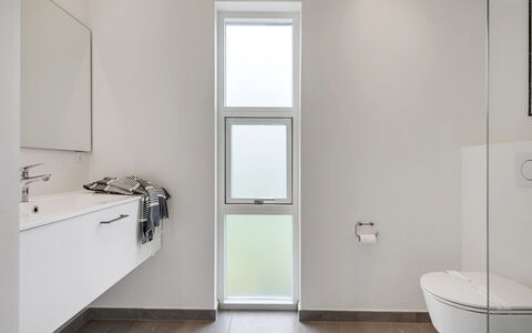 Aatami - 500M from the Sea: Sol, Mur, Salle De Bains, Design Intérieur, Sol, Luminaire Plomberie, Plafond, Toilette, Éclairage, Plomberie